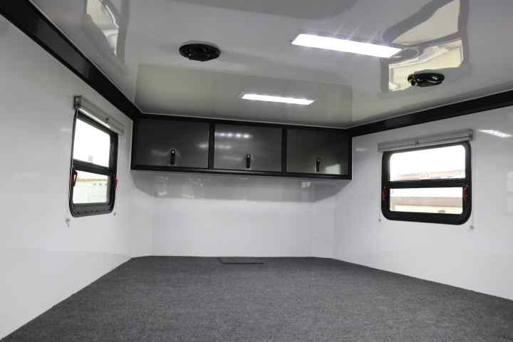 inTech Gooseneck Trailer