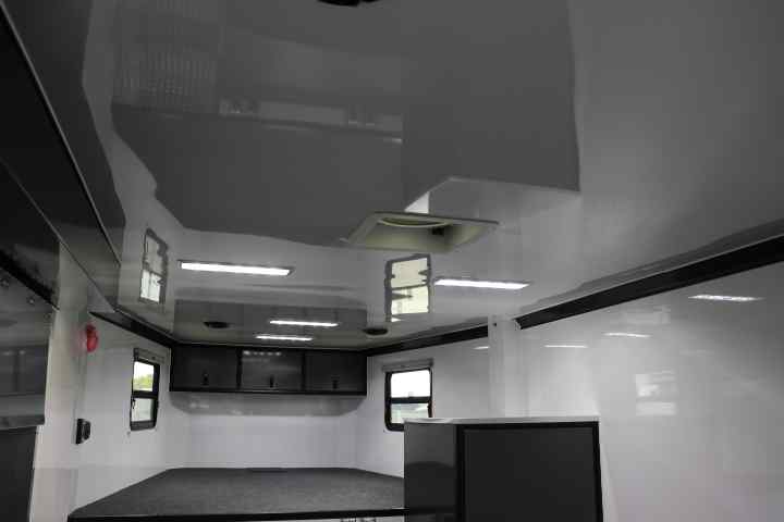 inTech Gooseneck Trailer