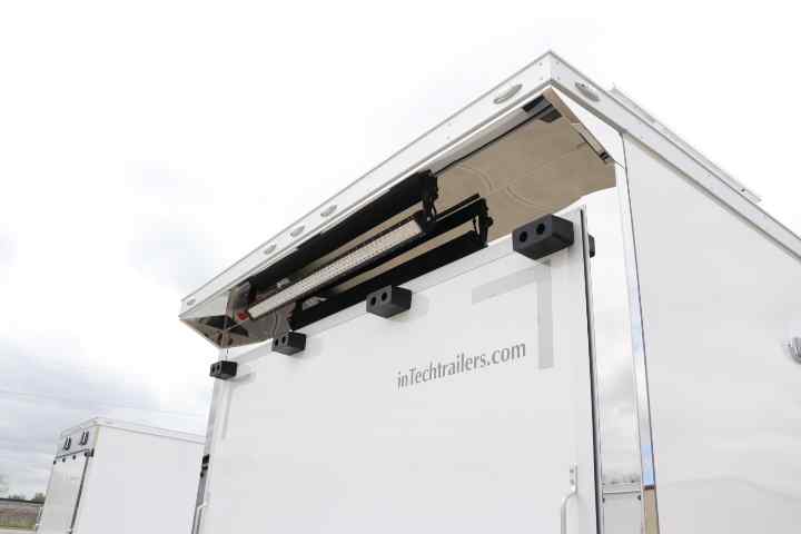 inTech Gooseneck Trailer