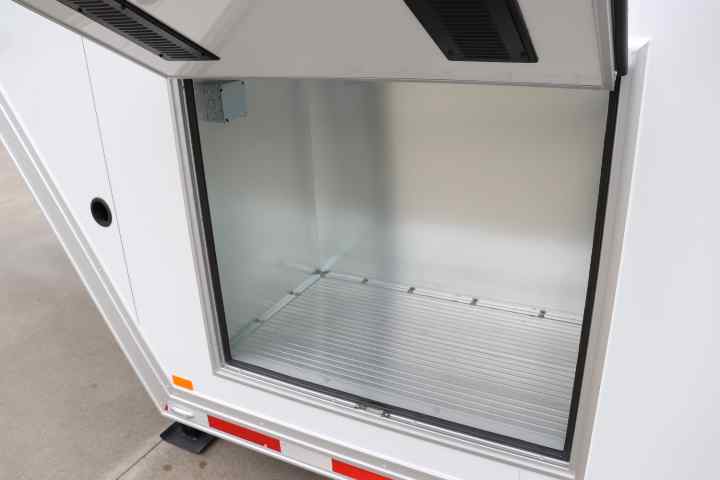 inTech Gooseneck Trailer