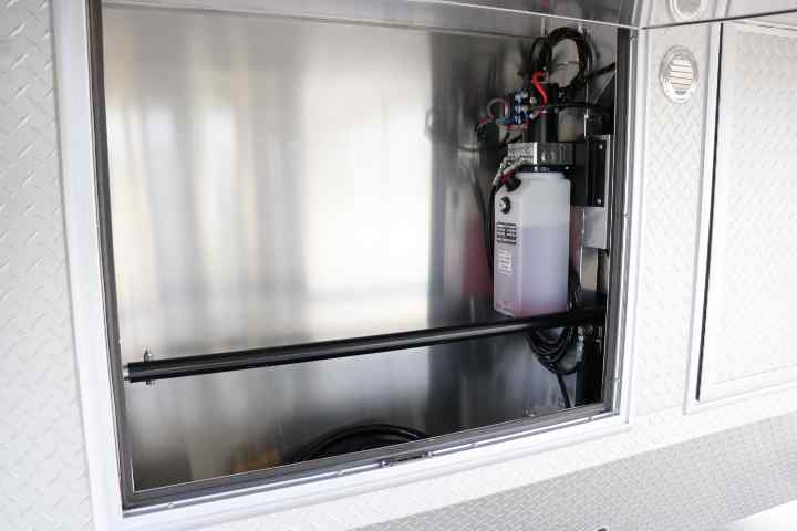 inTech Gooseneck Trailer