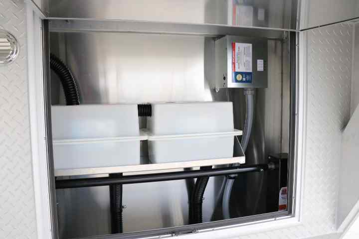 inTech Gooseneck Trailer