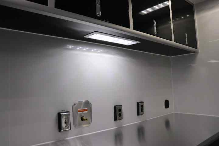 inTech Gooseneck Trailer