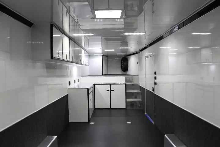 inTech Gooseneck Trailer