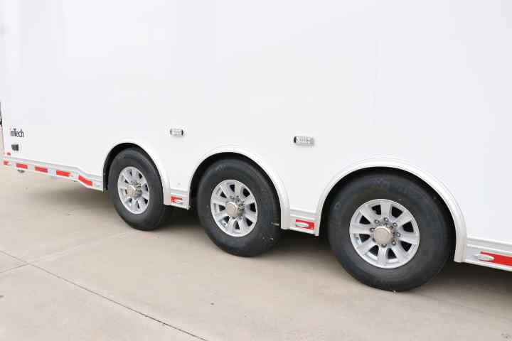 inTech Gooseneck Trailer
