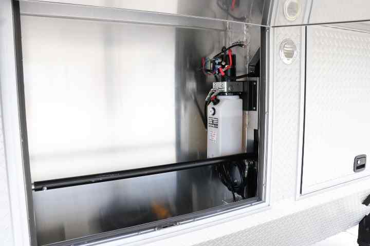 inTech Gooseneck Trailer