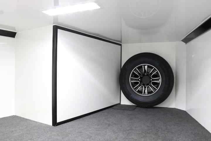 inTech Gooseneck Trailer