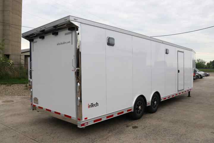 inTech Gooseneck Trailer