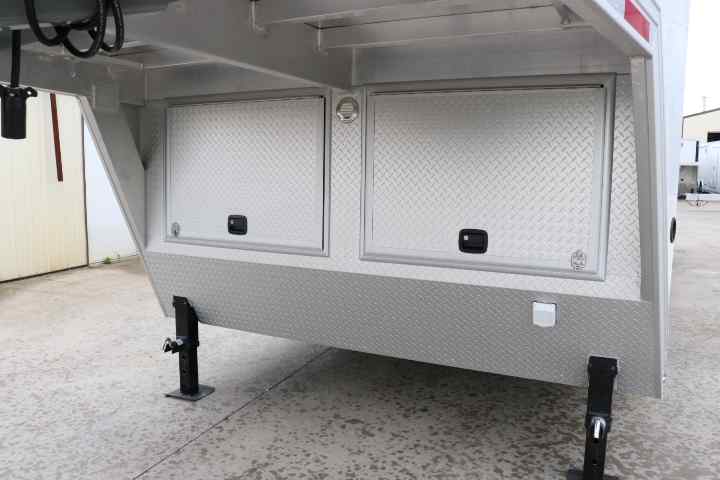inTech Gooseneck Trailer