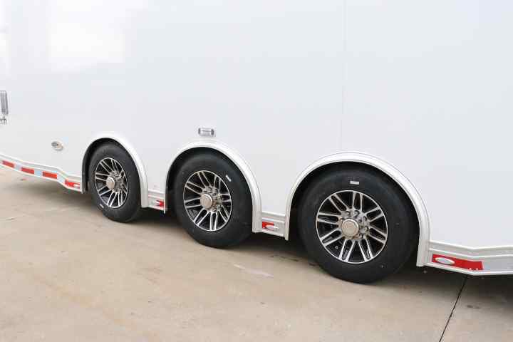 inTech Gooseneck Trailer