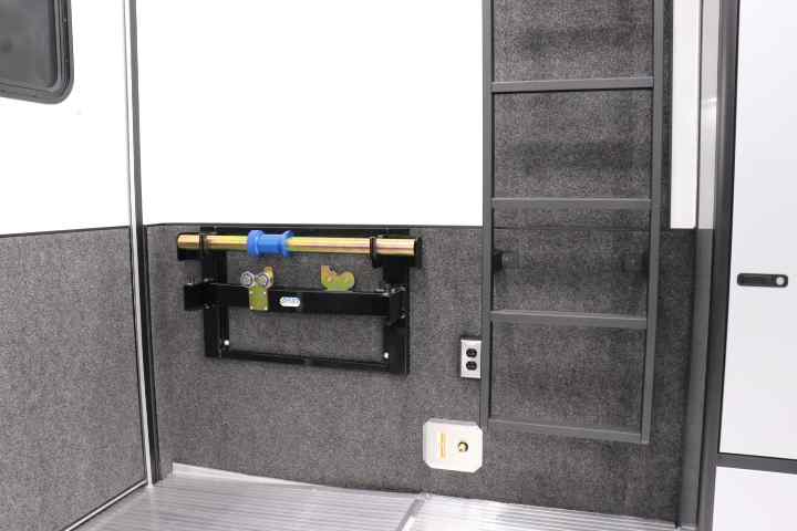 inTech Gooseneck Trailer