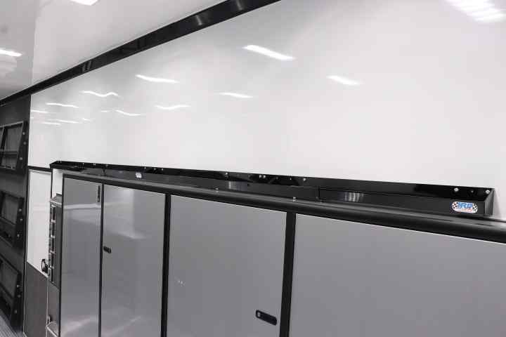 inTech Gooseneck Trailer