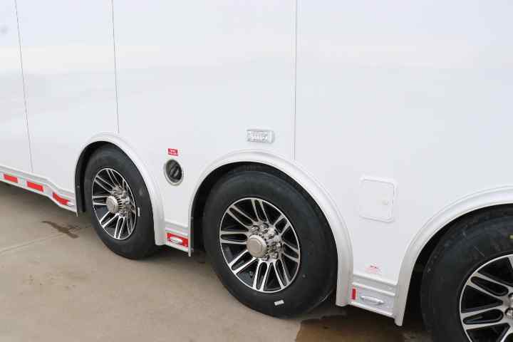 inTech Gooseneck Trailer
