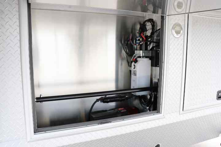 inTech Gooseneck Trailer