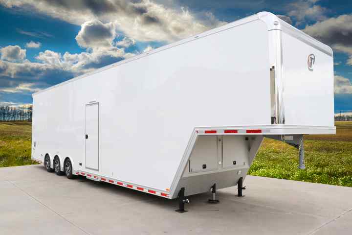 inTech Gooseneck Trailer