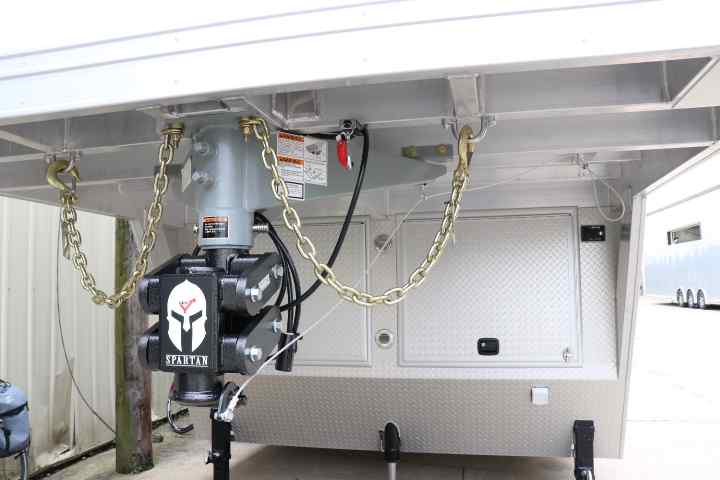 inTech Gooseneck Trailer