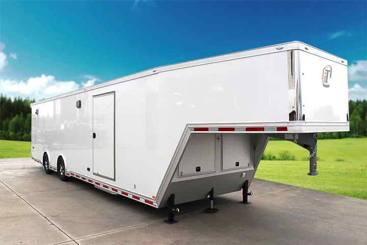 inTech Gooseneck Trailer