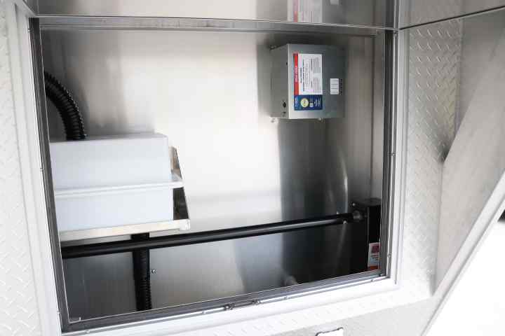 inTech Gooseneck Trailer
