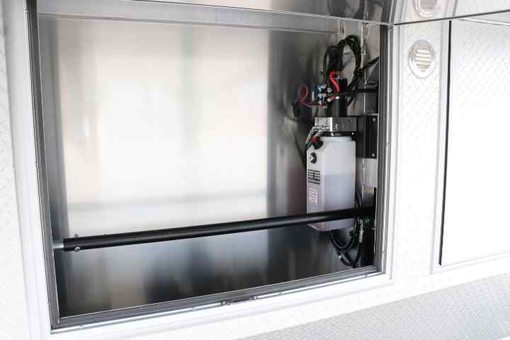 inTech Gooseneck Trailer