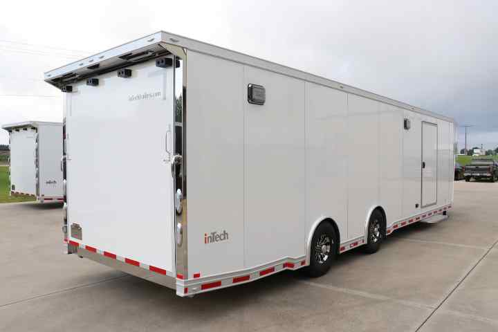 inTech Gooseneck Trailer