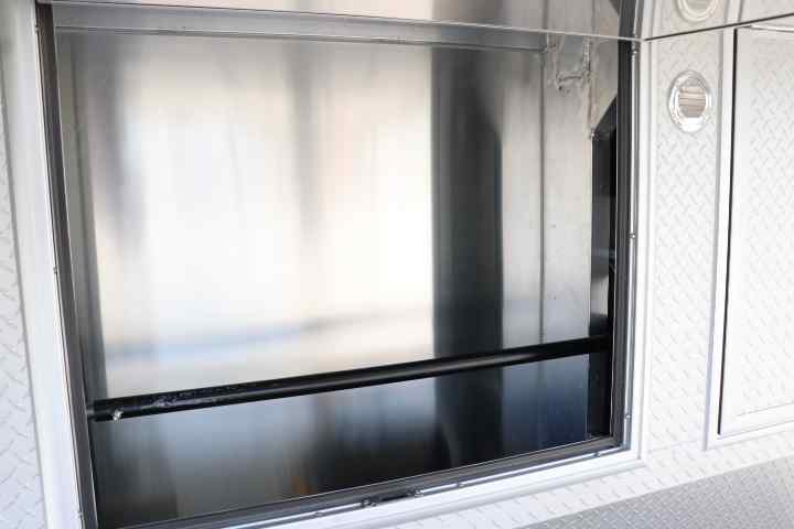 inTech Gooseneck Trailer