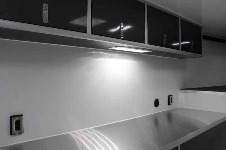 inTech Gooseneck Trailer