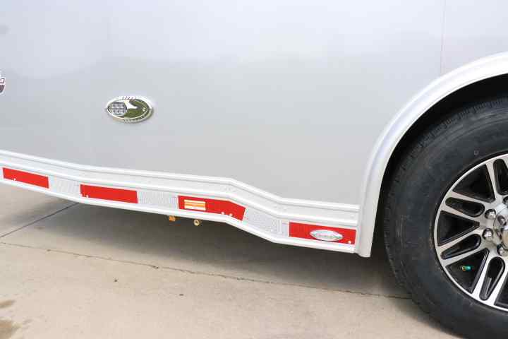 inTech Gooseneck Trailer