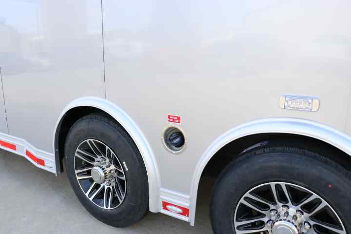 inTech Gooseneck Trailer