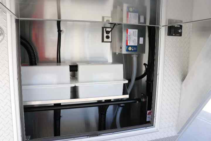 inTech Gooseneck Trailer