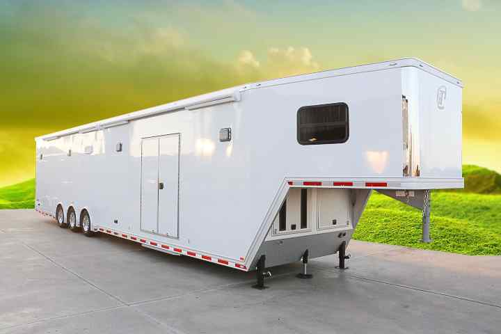 inTech Gooseneck Trailer