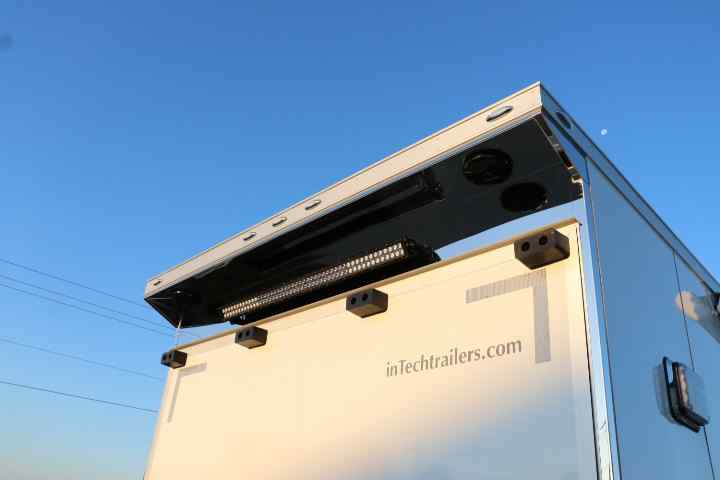 inTech Gooseneck Trailer