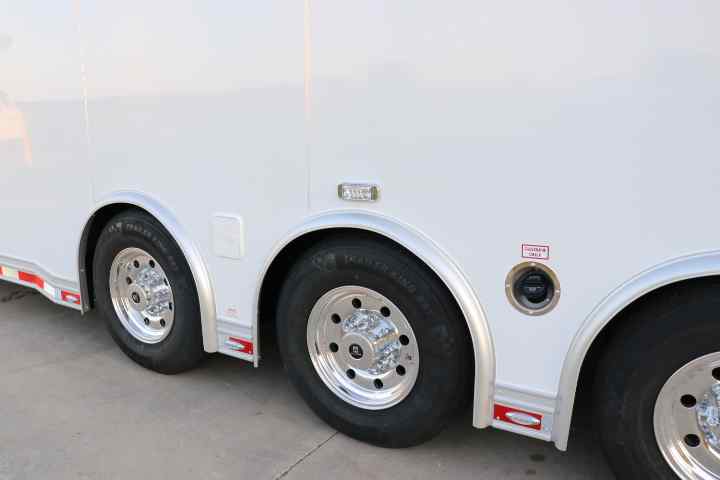 inTech Gooseneck Trailer