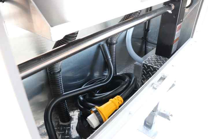 inTech Gooseneck Trailer