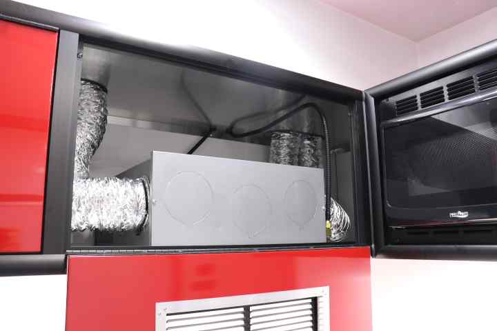 inTech Gooseneck Trailer