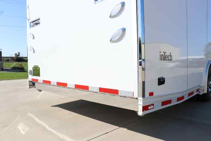 inTech Gooseneck Trailer