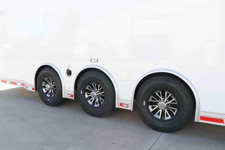 inTech Gooseneck Trailer