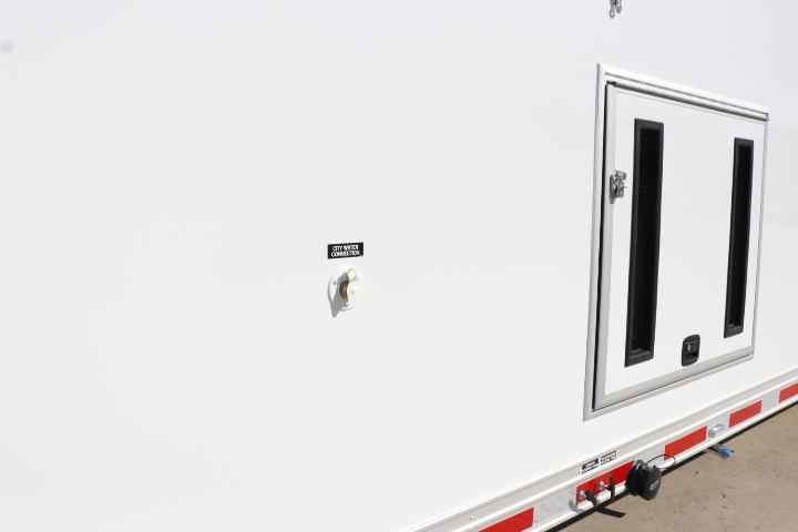 inTech Gooseneck Trailer