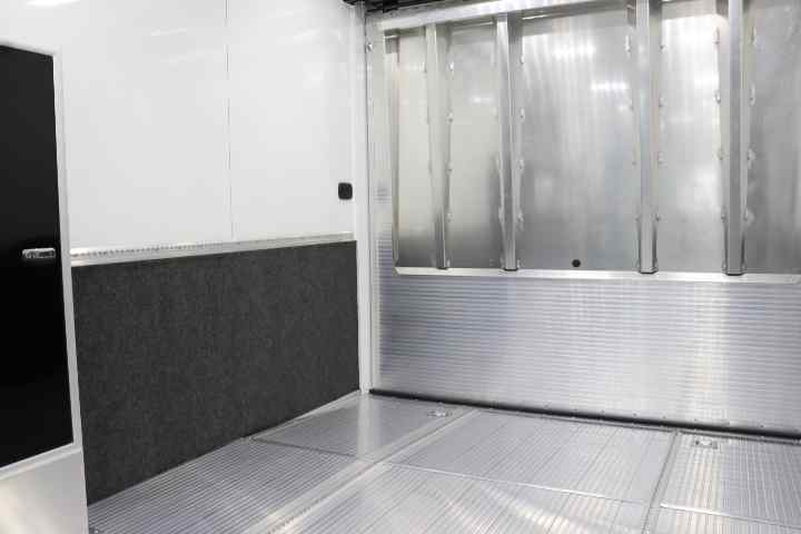 inTech Gooseneck Trailer