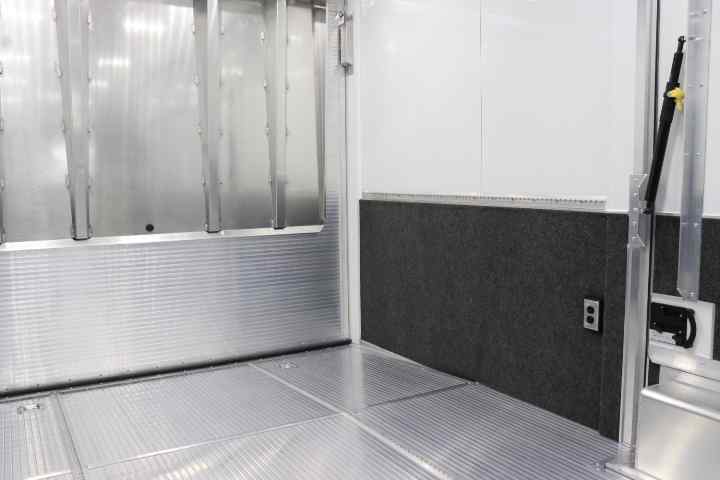 inTech Gooseneck Trailer