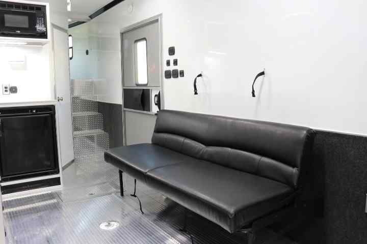 inTech Gooseneck Trailer