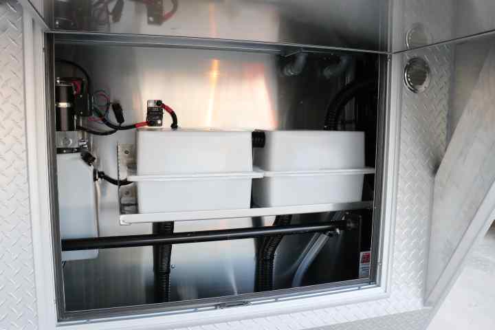 inTech Gooseneck Trailer