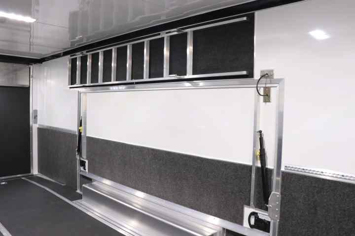 inTech Gooseneck Trailer