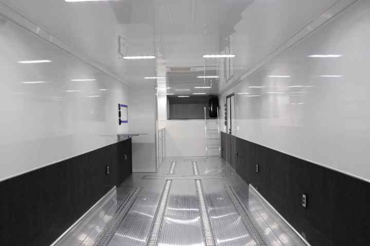 inTech Gooseneck Trailer