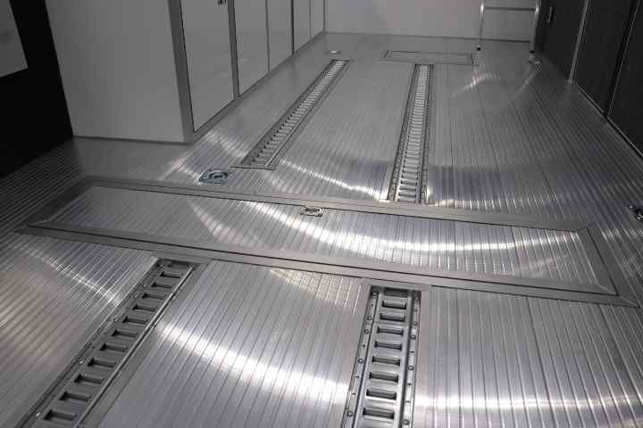 inTech Gooseneck Trailer