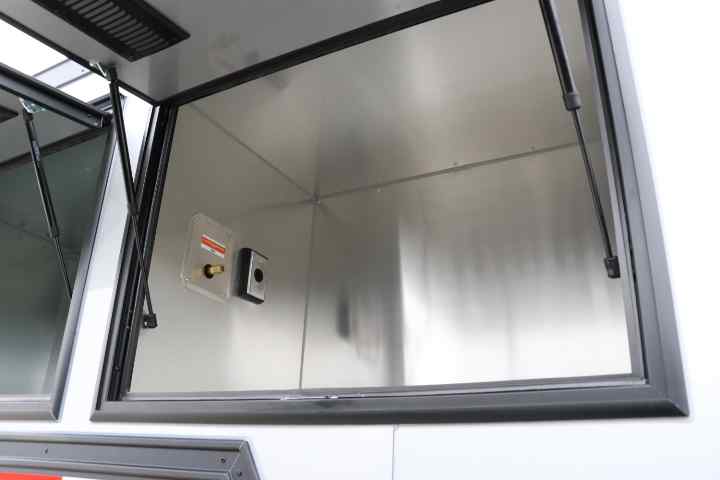 inTech Gooseneck Trailer