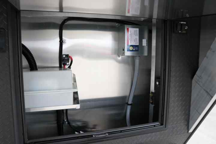 inTech Gooseneck Trailer