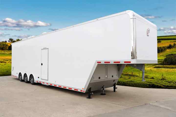 inTech Gooseneck Trailer