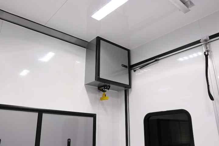 inTech Gooseneck Trailer