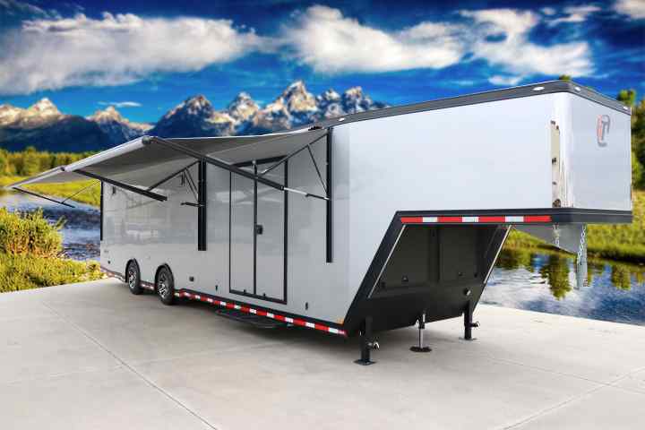 inTech Gooseneck Trailer