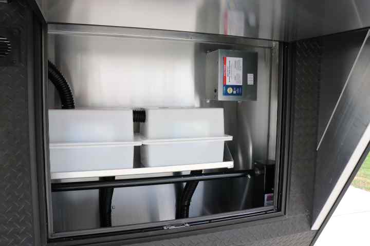 inTech Gooseneck Trailer